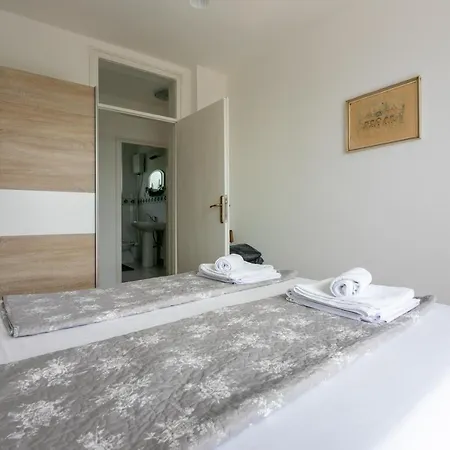 Carpe Diem Pet Friendly Apartment